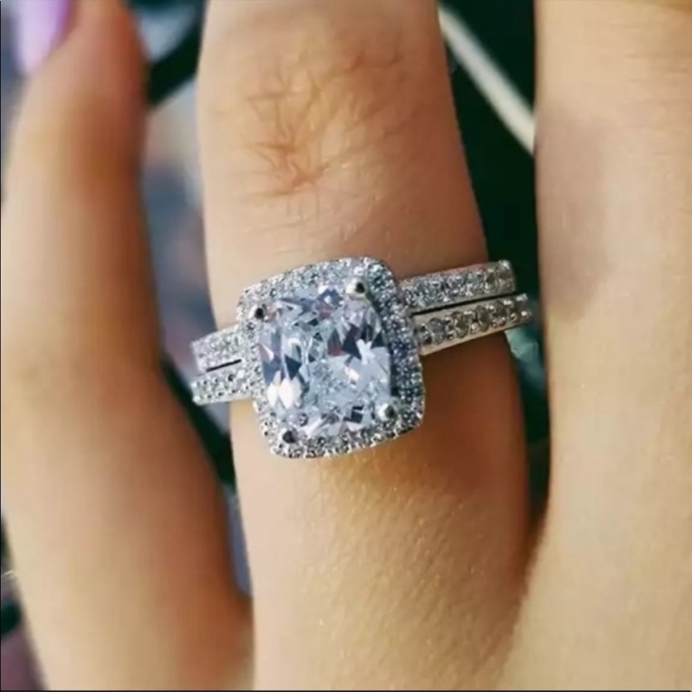 CUSHION CUT 925 STERLING SILVER DIAMOND RING Set